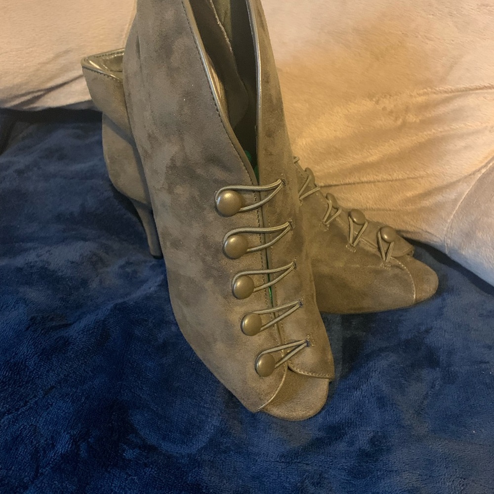 Women's Olive Suede Peep-Toe Button Booties